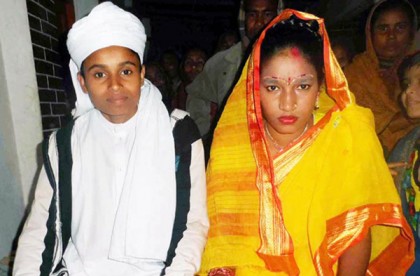 বিয়ের ১০ মাস পর ভাঙ্গলো সেই দুই বান্ধবীর সংসার