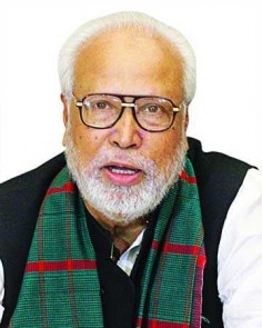ড. কামাল হোসেনের চোখে পানি