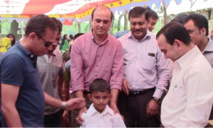 নোয়াখালীতে তিন হাজার শিক্ষার্থী পেলো নতুন ড্রেস