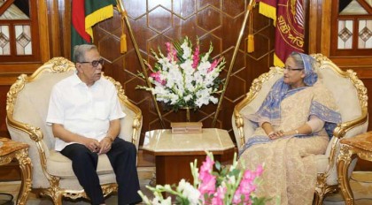 রাষ্ট্রপতির সঙ্গে প্রধানমন্ত্রীর সাক্ষাৎ 