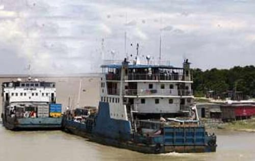 কাওড়াকান্দি-শিমুলিয়ায় ফেরি চলাচল স্বাভাবিক 