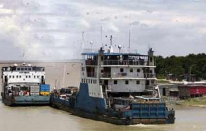 কাওড়াকান্দি-শিমুলিয়ায় ফেরি চলাচল স্বাভাবিক 