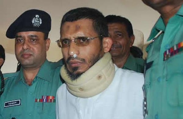 কারাগারে হঠাৎ অসুস্থ বাবর, ঢাকা মেডিকেলে ভর্তি
