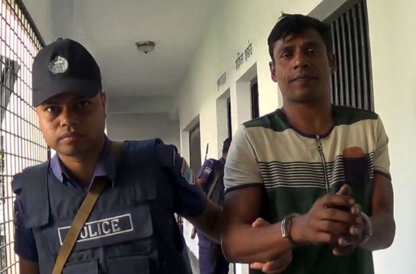 স্ত্রী হত্যায় অভিযুক্ত পুলিশ সদস্য গ্রেফতার