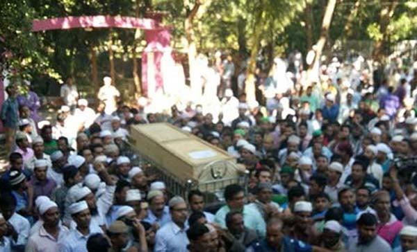 সাকার জানাজা পড়ালেন হেফাজতের আমির বাবুনগরী