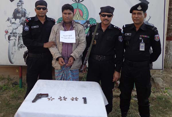 সিরাজগঞ্জে বিদেশী পিস্তল-গুলিসহ যুবক আটক