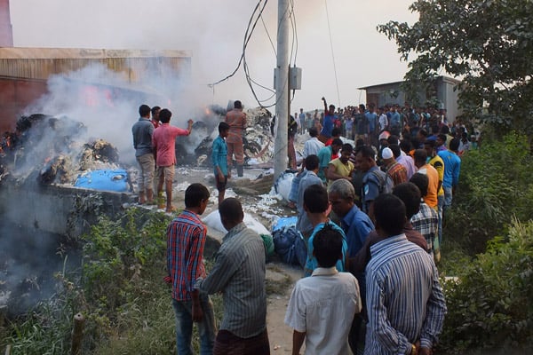 রূপগঞ্জে তুলা কারখানা পুড়ে ছাই