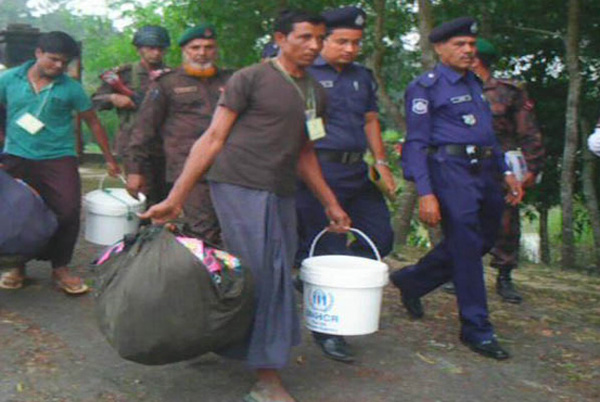 মিয়ানমার থেকে ফিরেছে ৪৮ বাংলাদেশি