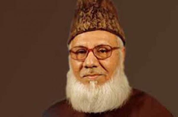 শেষ দিনের যুক্তি উপস্থাপন করছেন নিজামীর আইনজীবী