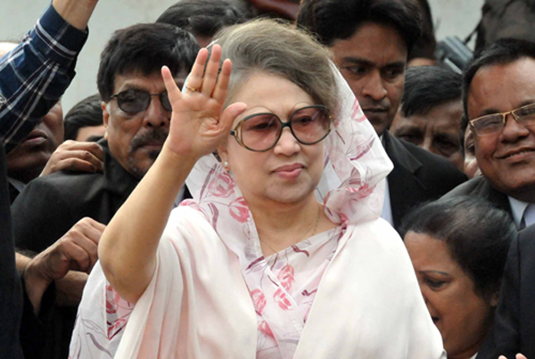 খালেদার অনুপস্থিতিতে চলছে সাক্ষ্যগ্রহণ 