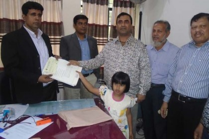 খাগড়াছড়ি ও মাটিরাঙ্গায় প্রার্থীদের মনোনয়নপত্র দাখিল