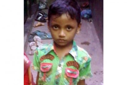 ম্যানহোলে পড়া নিখোঁজ নীরবকে মৃত উদ্ধার