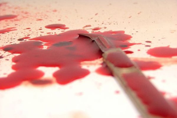 তেজগাঁওয়ে ব্যাংকারের বাসায় ঢুকে ২ জনকে জখম 