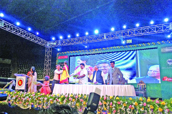 কলকাতায় চলছে ‘বাংলাদেশ বিজয় উত্সব’