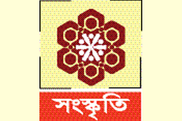 রিমি যখন ক্যামেরার শিল্পী