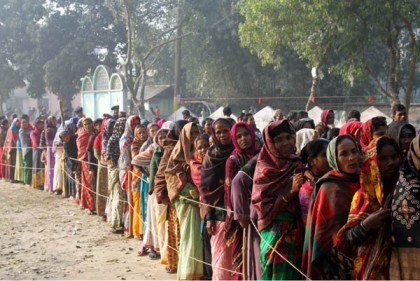 ঠাকুরগাঁওয়ে শান্তিপূর্ণ পরিবেশে ভোটগ্রহণ চলছে