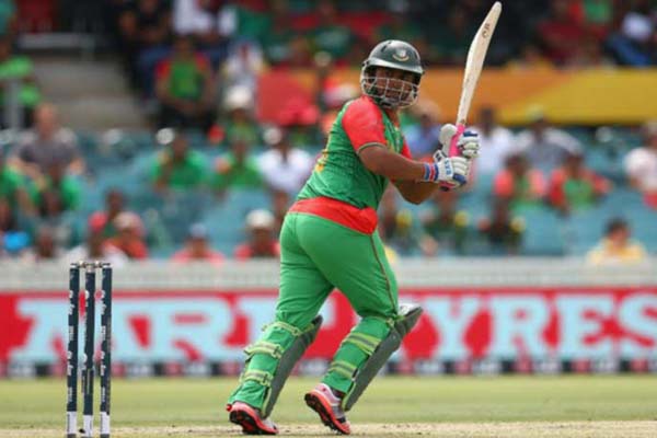ছক্কার সেঞ্চুরি তামিমের