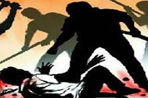 এবার সিটি কর্পোরেশনের কর্মকর্তাকে পুলিশের নির্যাতন