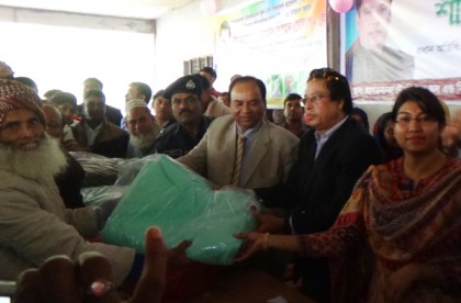 কালকিনিতে ৪ সহস্রাধিক দরিদ্র মানুষকে নতুন কম্বল প্রদান
