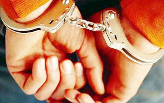 রাজশাহীতে বিদেশি পিস্তল ও ৬ রাউন্ড গুলিসহ যুবক আটক 