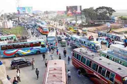 ১২ দিন পর ঢাকা-পাবনা রুটে বাস চলাচল স্বাভাবিক
