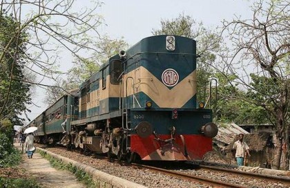 পার্বতীপুর-রংপুর রুটে ট্রেন চলাচল শুরু