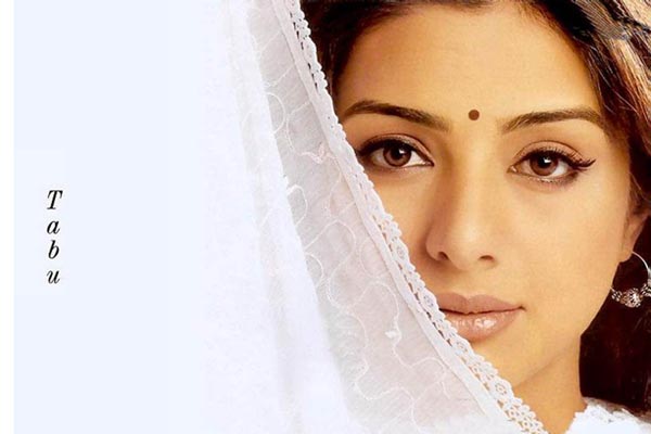 প্রশ্নের উত্তর বাংলাতেই দিলেন টাবু