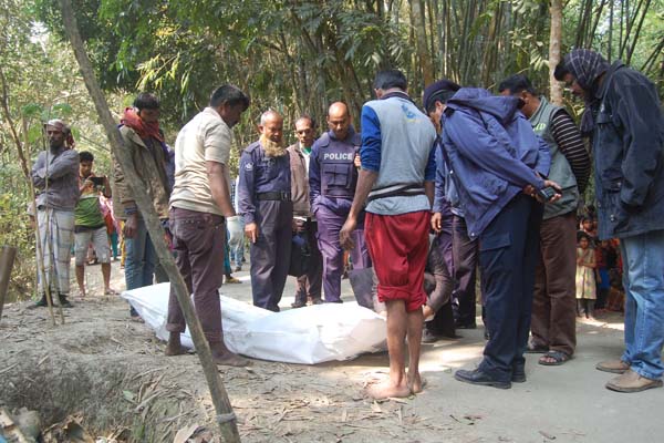 সাড়ে ৫ মাস পর ২ ছাত্রীর লাশ উত্তোলন, পুনরায় ময়নাতদন্তের নির্দেশ