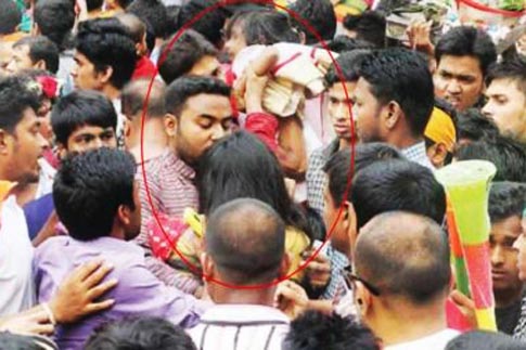 টিএসসিতে নারী লাঞ্ছনায় গ্রেফতার কামাল রিমান্ডে