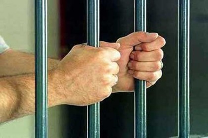 সান্তহার পৌর মেয়র ভুট্ট গ্রেফতার
