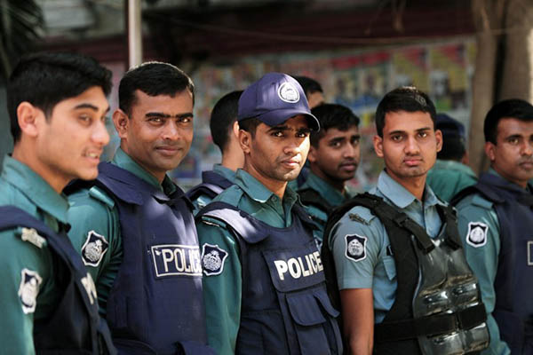 অপরাধী পুলিশ সদস্যদের কঠোর শাস্তি নিশ্চিত করার সুপারিশ