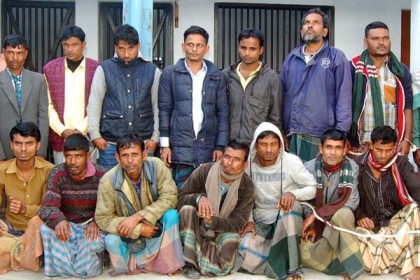 বিশ্বনাথে ১৫ জুয়াড়ি আটক
