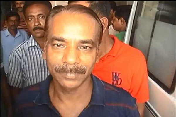 নূর হোসেনের বাড়িতে দুদক টিম