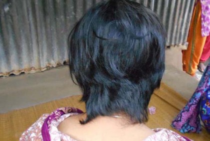 কালীগঞ্জে গৃহবধূর চুল কর্তন, স্বামী গ্রেফতার