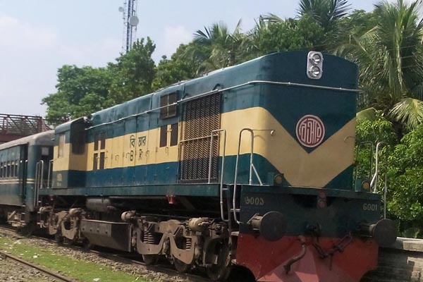 মগবাজারে ট্রেনের ধাক্কায় বুয়েট ছাত্রের মৃত্যু