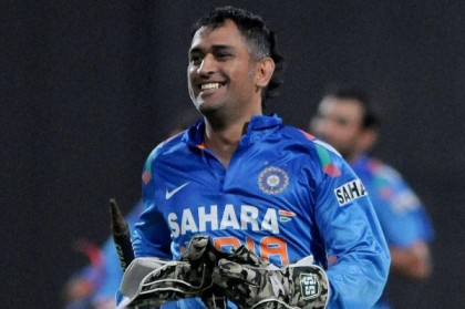 অবসরের কথা ভাবছেন না ধোনি