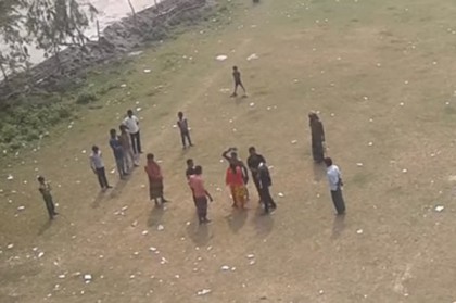 তরুণ ও কিশোরীকে জুতাপেটার ভিডিও নিয়ে তোলপাড় (ভিডিওসহ)
