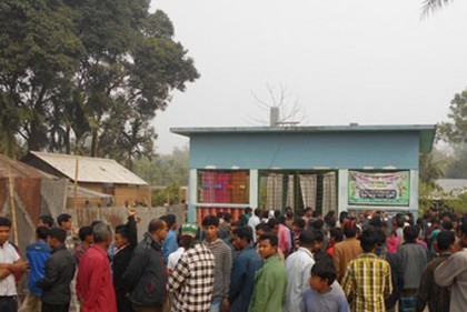 
পুরোহিত হত্যা; তিন আসামি ১৫ দিনের রিমান্ডে