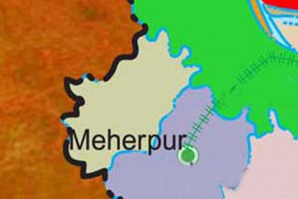 মেহেরপুরে বাল্যবিবাহ রোধে ছাগল বিতরণ