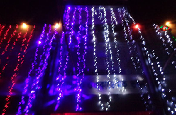 

বর্ণিল সাজে সেজেছে পূর্ব জামালপুরের নান্দিনা