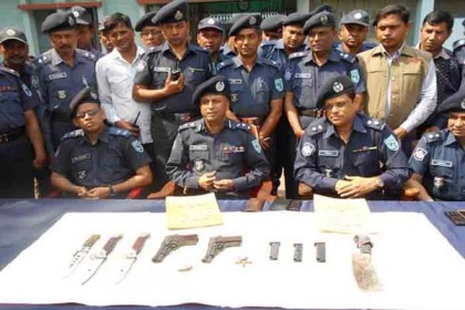 পুরোহিত হত্যার ঘটনায় মূল হোতাসহ আটক ৩