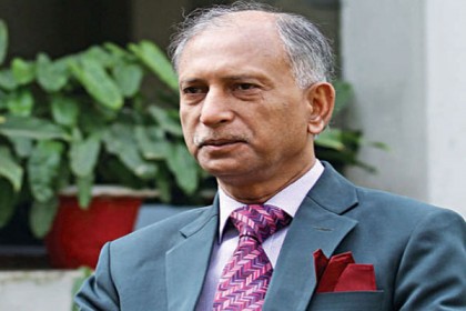 'বঙ্গবন্ধু সময়কে কঠিনভাবে ব্যবহার করেছেন'