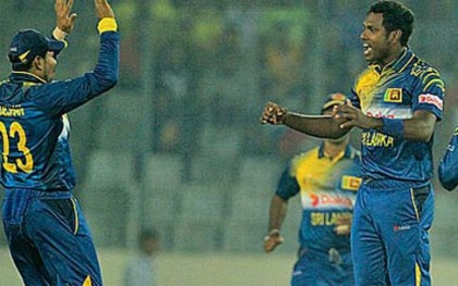 মুশফিক আউট