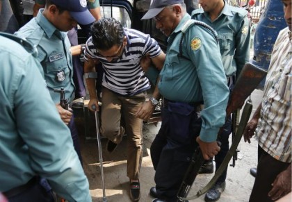হাসপাতাল থেকে আদালতে সাংসদপুত্র বখতিয়ার