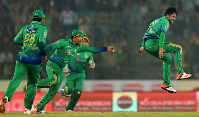পাকিস্তানের টার্গেট ১৩০ রান