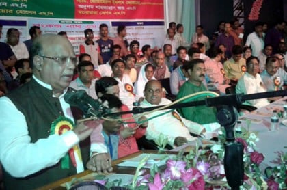 'আমরা খালি মাঠে খেলতে চাই না'