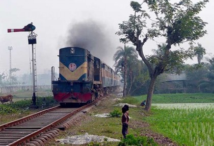 ময়মনসিংহ-ঢাকা রুটে ট্রেন চলাচল শুরু