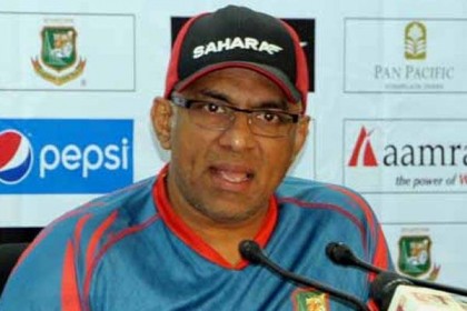 বিস্মিত হাতুরাসিংহে