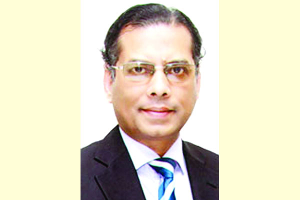 আর্থিক খাতে আরও সতর্ক হতে হবে
