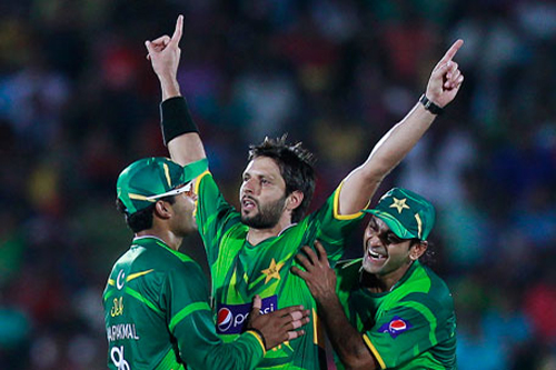 অবশেষে ভারত যাচ্ছে পাকিস্তান